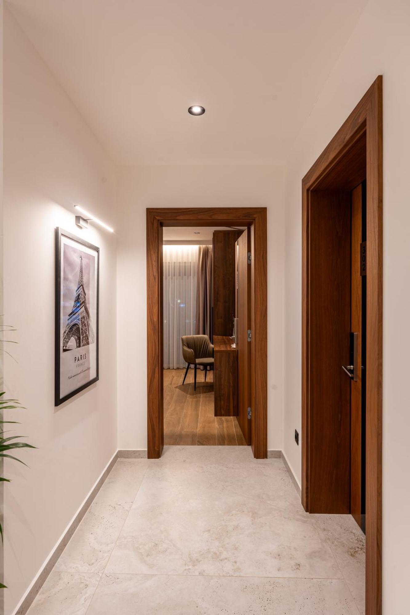 Ruby Hotel Prishtina Prishtine Bagian luar foto