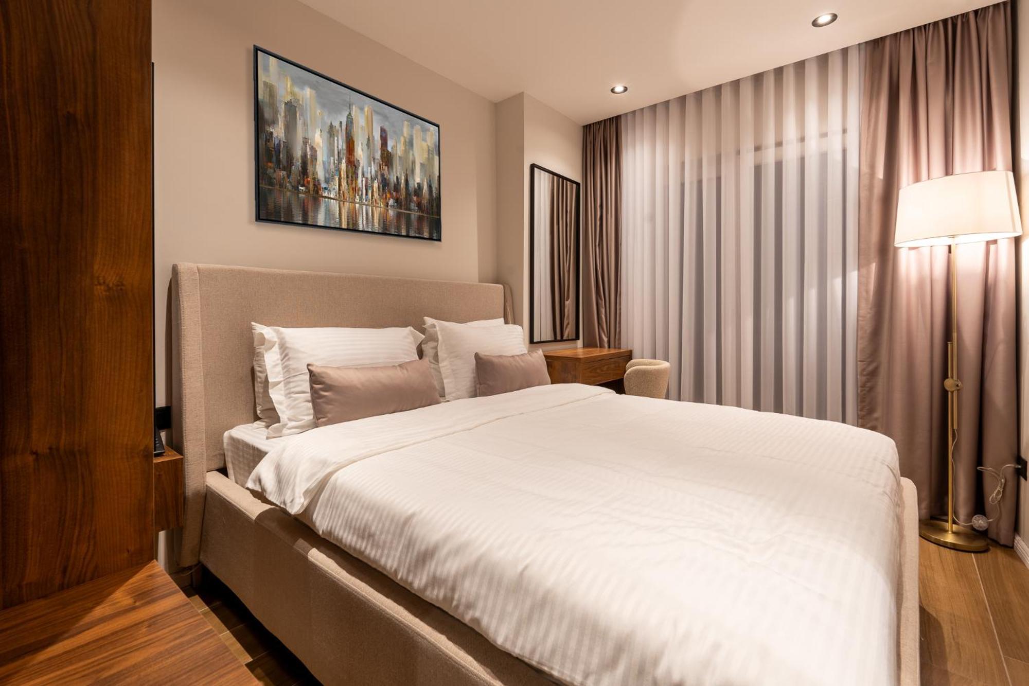 Ruby Hotel Prishtina Prishtine Bagian luar foto