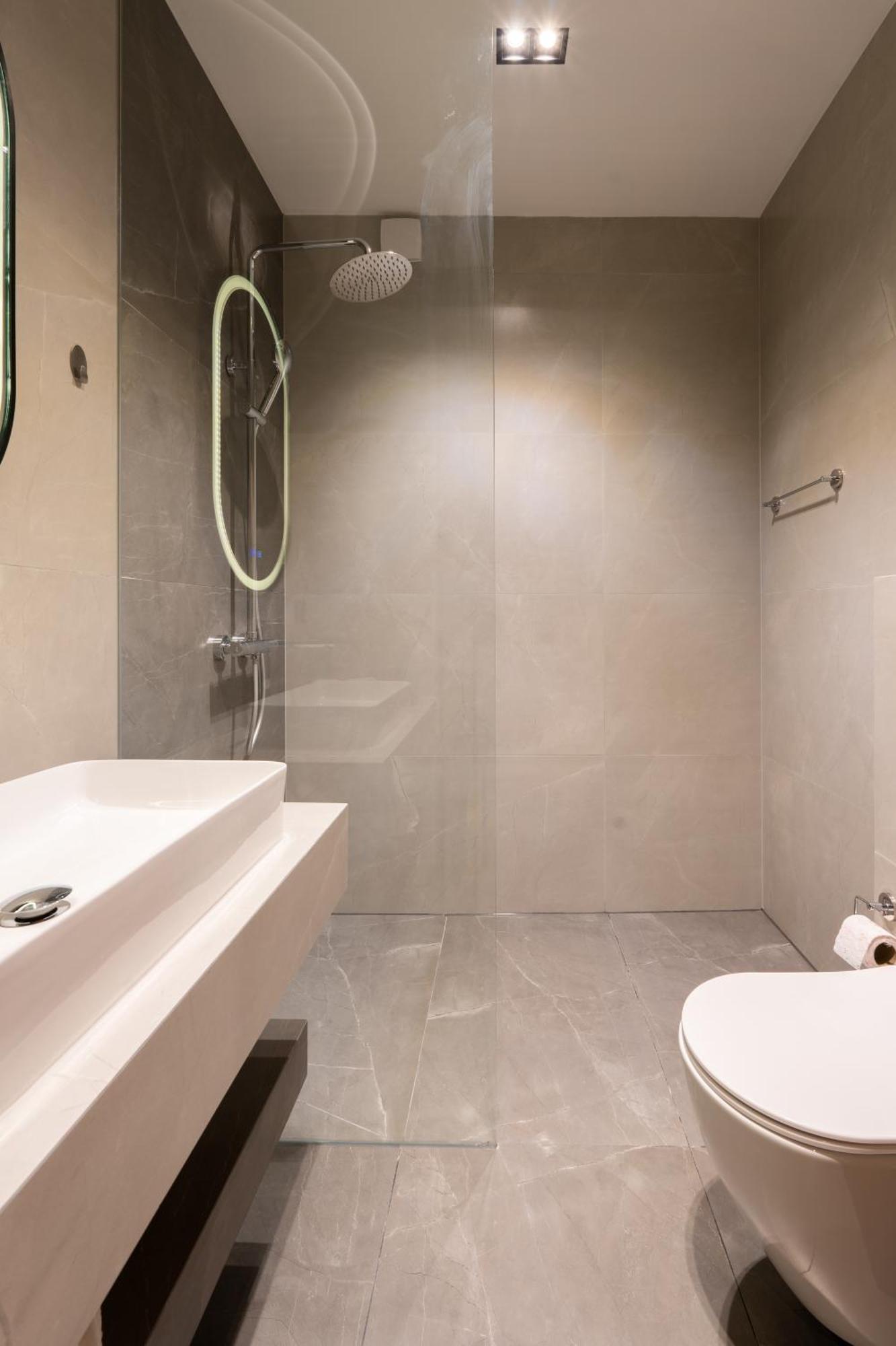 Ruby Hotel Prishtina Prishtine Bagian luar foto