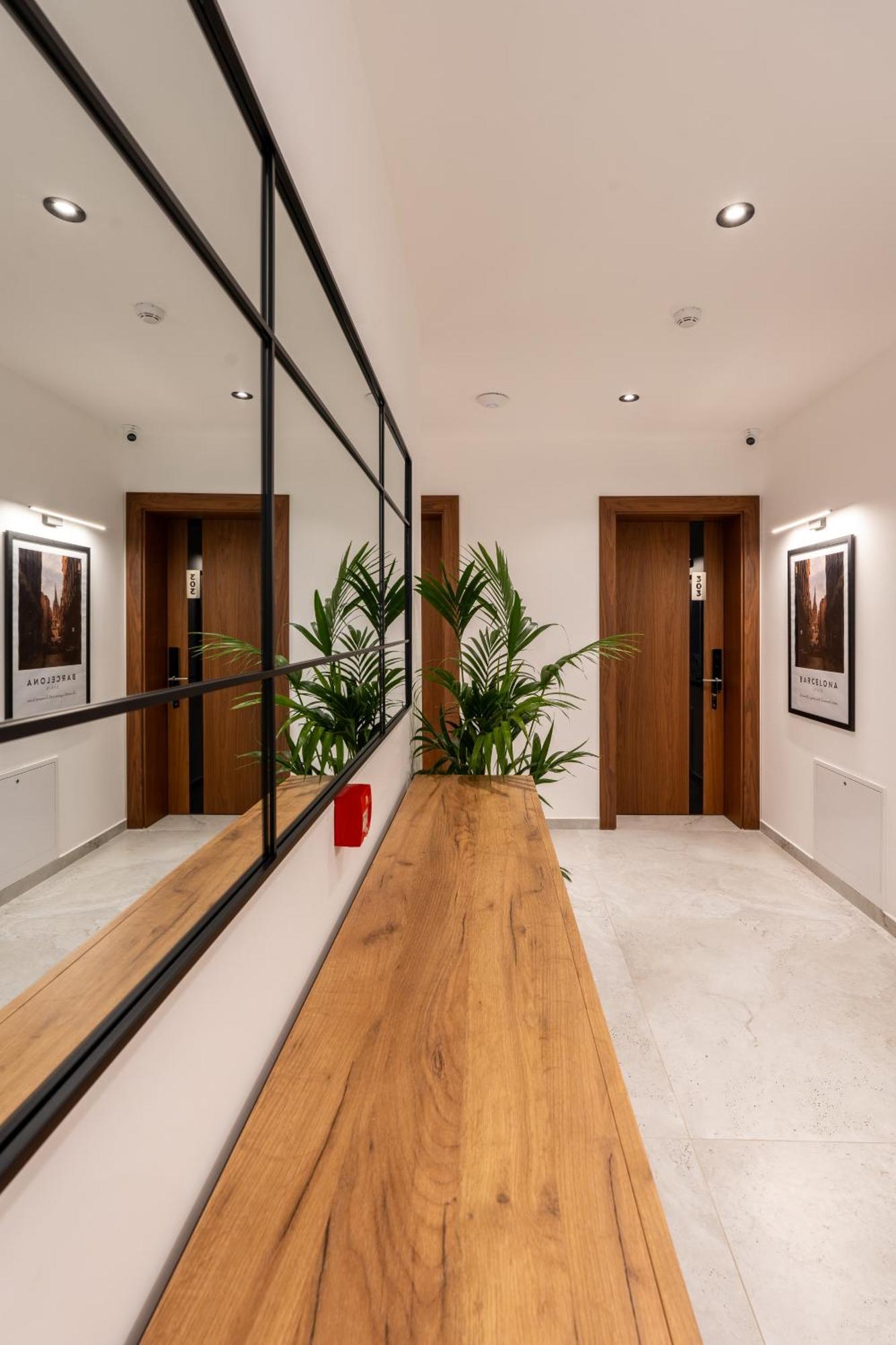 Ruby Hotel Prishtina Prishtine Bagian luar foto