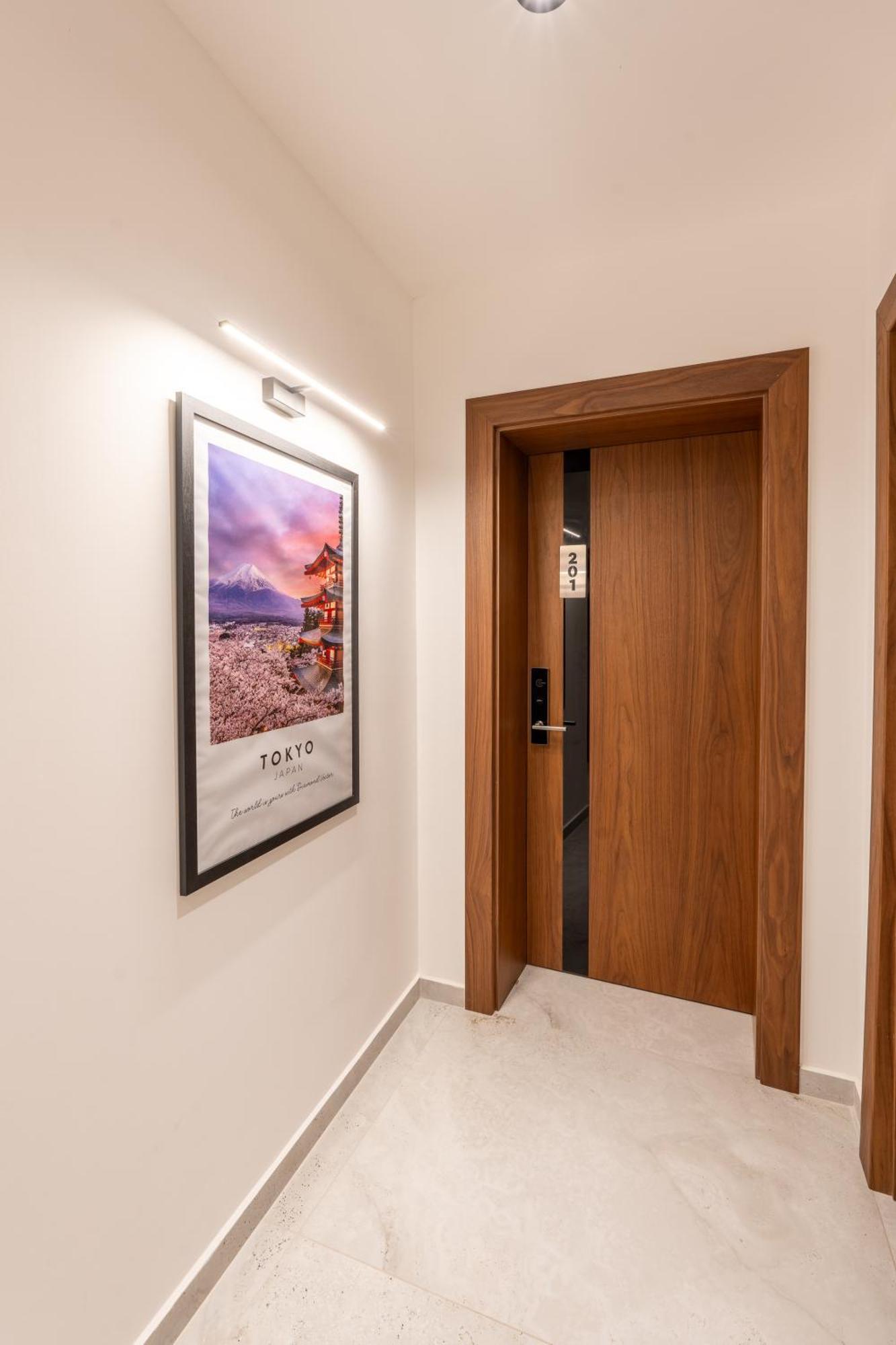 Ruby Hotel Prishtina Prishtine Bagian luar foto
