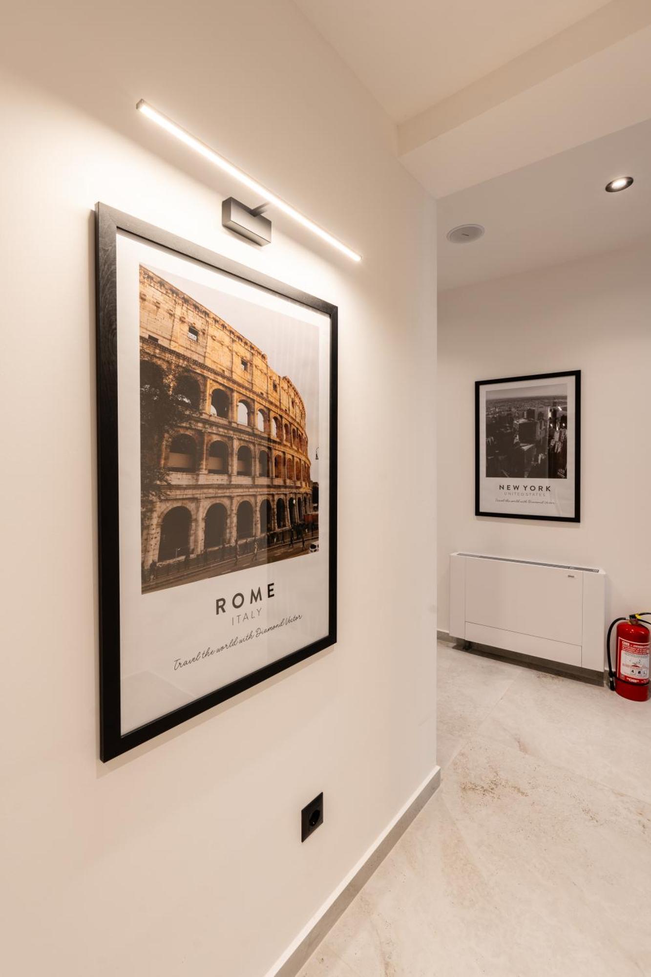 Ruby Hotel Prishtina Prishtine Bagian luar foto