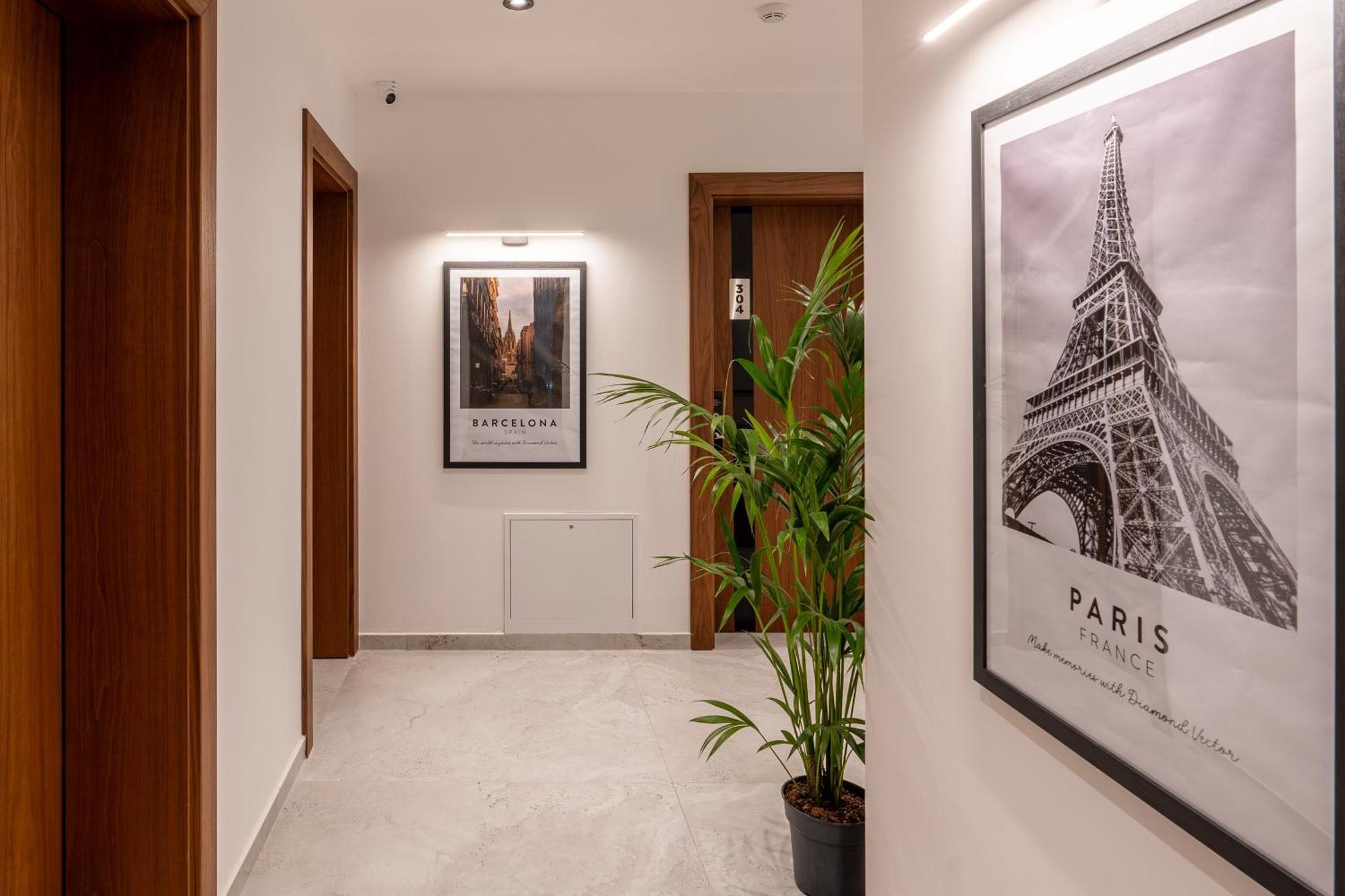 Ruby Hotel Prishtina Prishtine Bagian luar foto