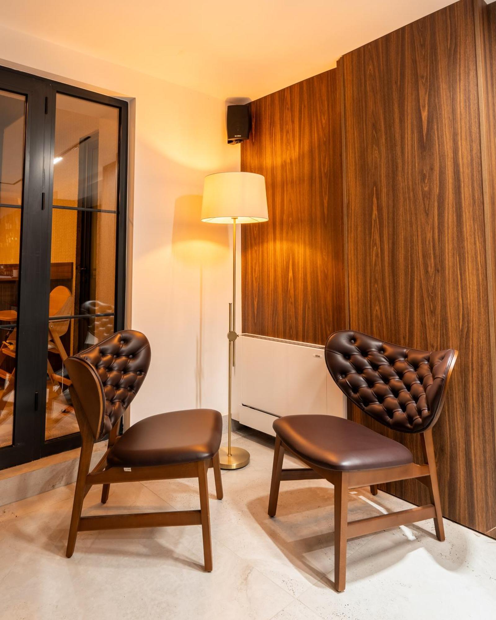 Ruby Hotel Prishtina Prishtine Bagian luar foto